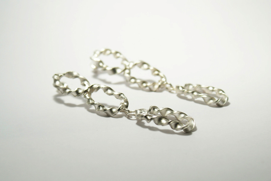 6B_earrings silver.jpg